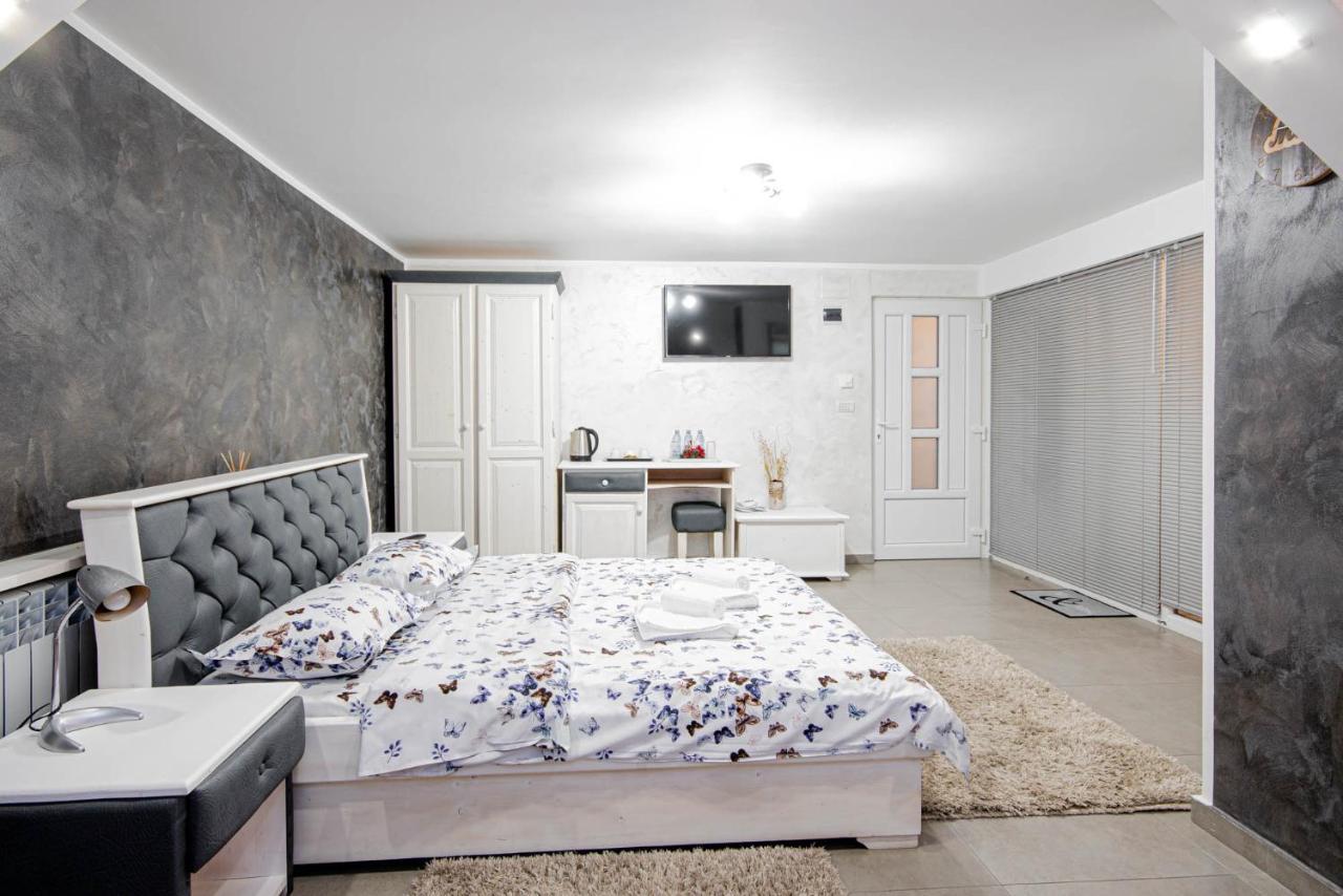 Cazare Moldi - Regim Hotelier Campulung Moldovenesc Exterior photo